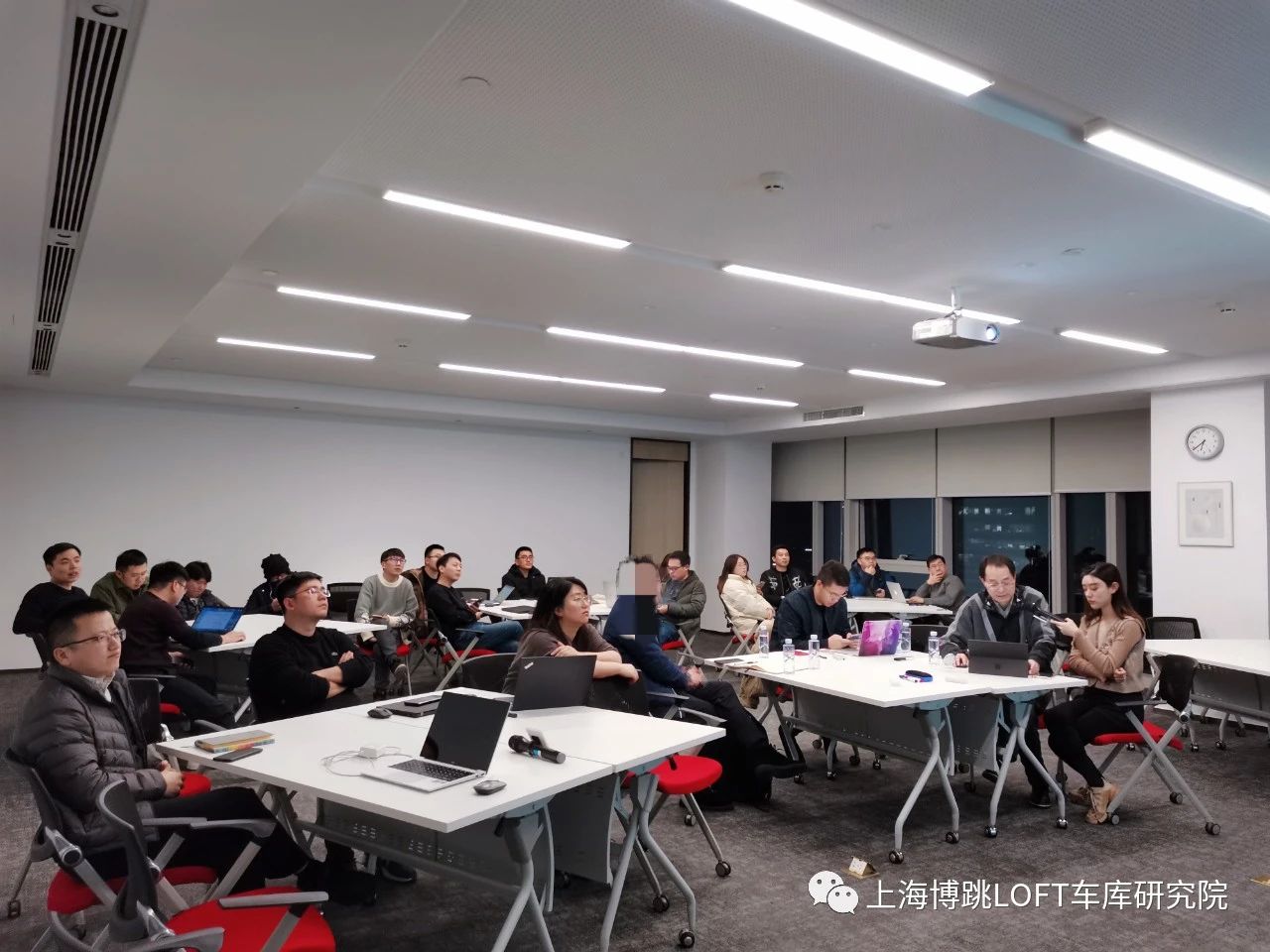 滨海杭州LOFT车库专题会